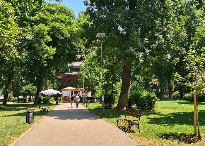 Double D * سراييفو